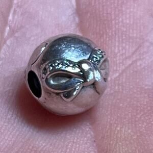 Pandora Sterling Silver S925 Dainty Bow Stopper